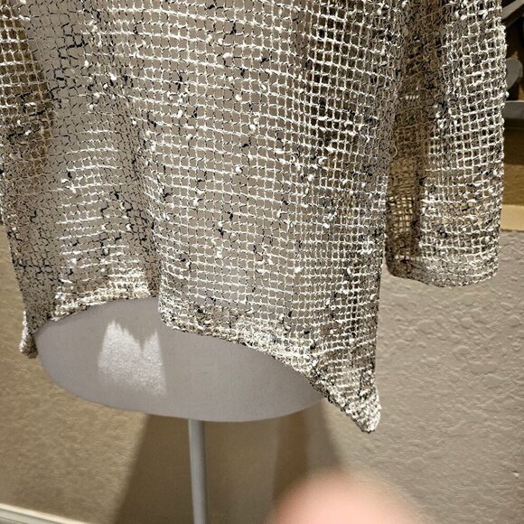 Nina Leonard Black Flecks & Cream Crochet Cardigan  Natural Wooden Buttons M - Picture 9 of 11